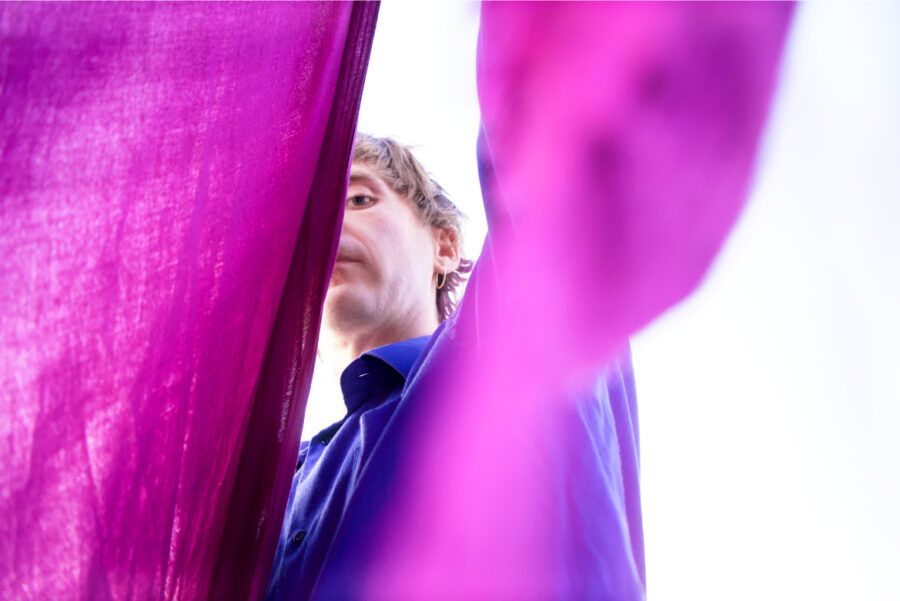 LISTEN: Hvor Er Skygge’s “Valmue” Is Immersive Psych-rock With Palpable Experimentation