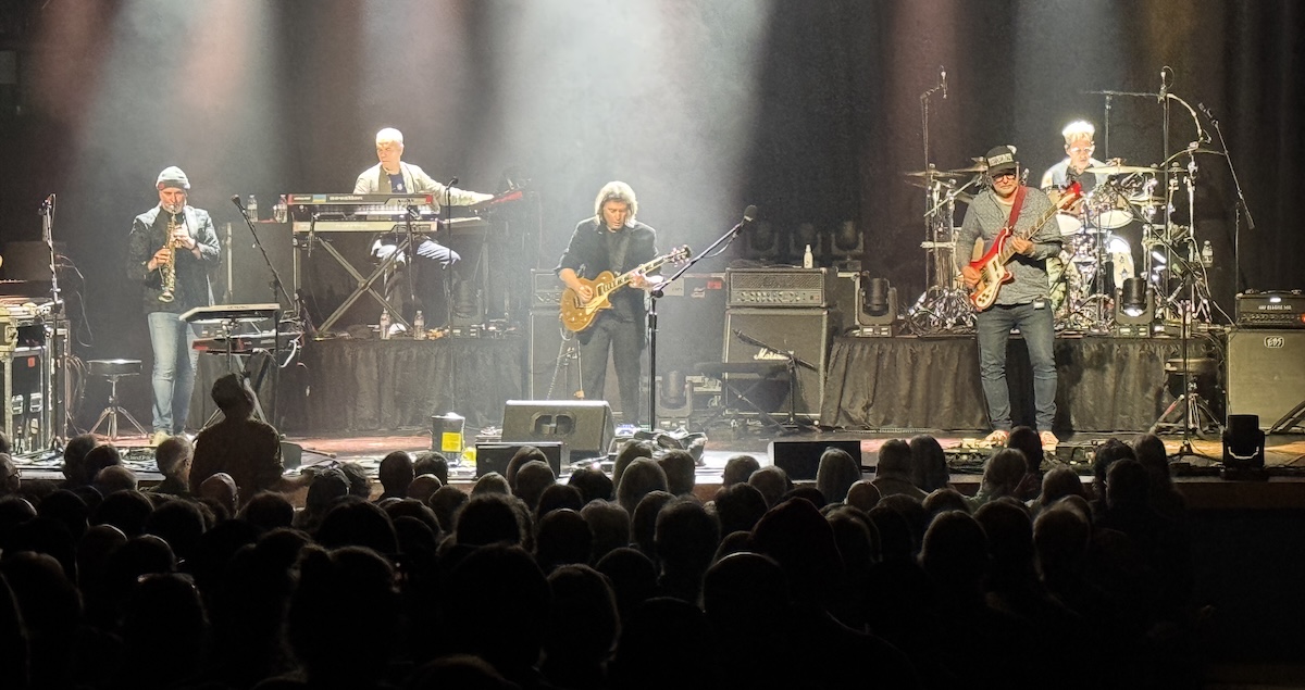Steve Hackett Wraps Fall Tour and Bids Fairwell to Longtime Keyboardist Roger King with Expansive, Genesis-heavy Performance at Portland, OR’s Revolution Hall (SHOW REVIEW)