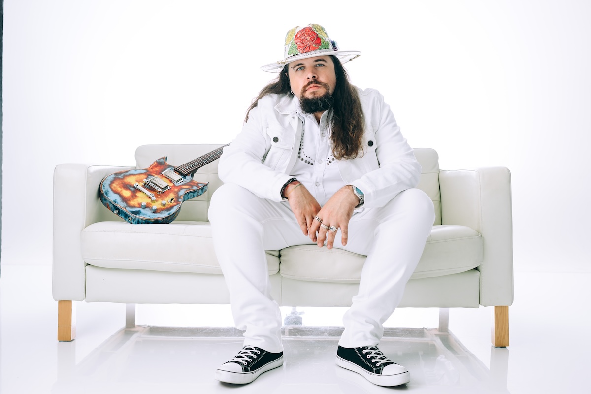 VIDEO PREMIERE: Jonathon “Boogie” Long Pens a Scorching Blues Confession on “Baby I’m Through”
