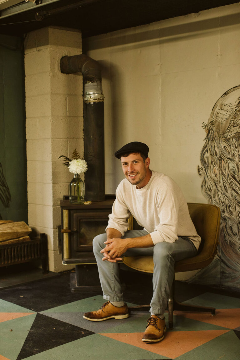 LISTEN: Isiah & The New People Bring Soaring Psychedelia To Infectious Alt-country On “Don’t Wanna Talk About It”