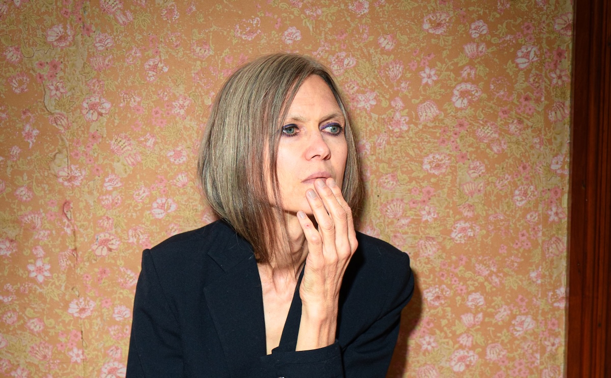 Juliana Hatfield Is In Fine Form with Self-aware Pop-rock Tunes on ‘Lightning Might Strike’ (ALBUM REVIEW)