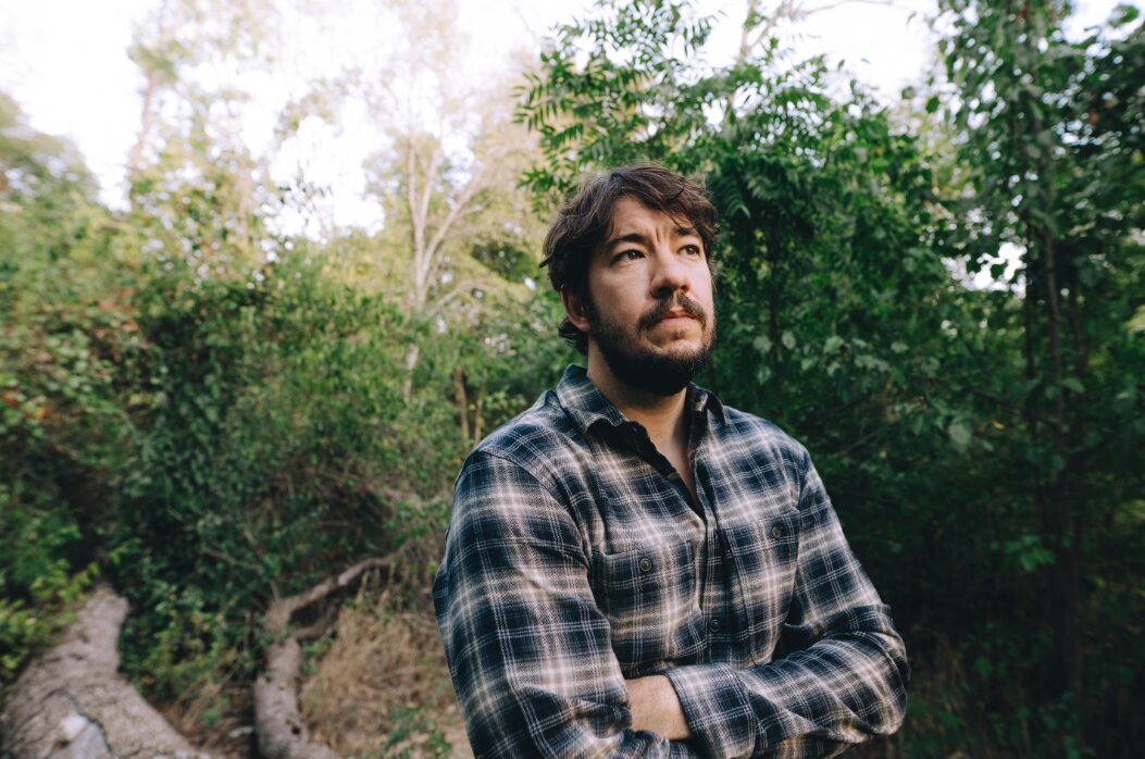 LISTEN: Jon Danforth Escapes Into Folksy Solace On Gentle “Hot Springs Blues”