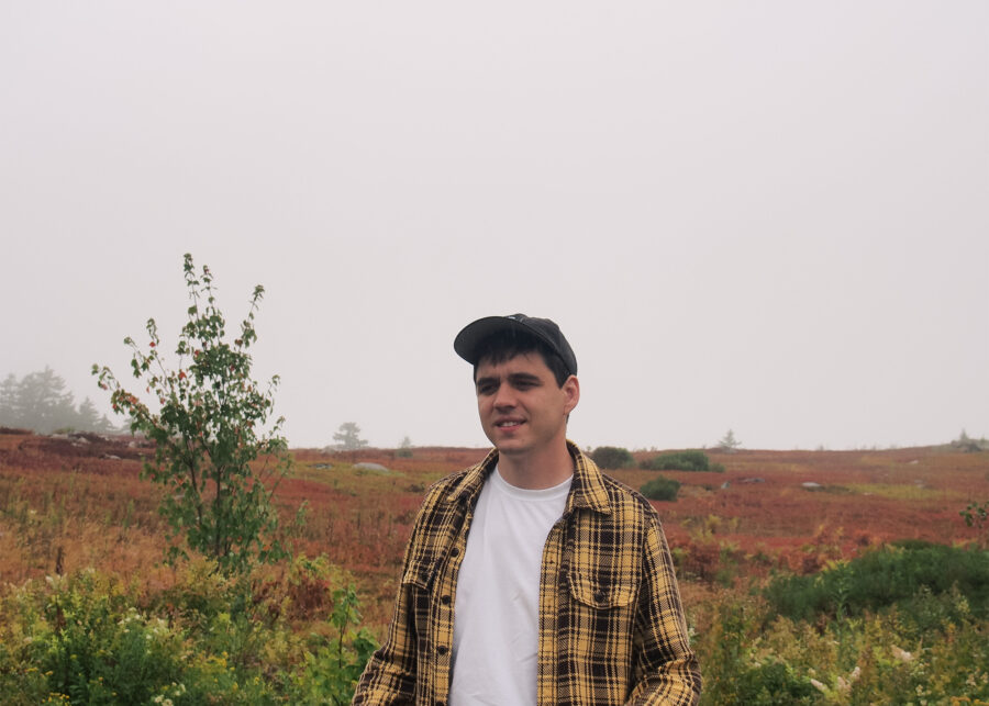 LISTEN: Smoke Midi Boldly Traverses Psychedelic Experimentation On Hypnotic “Off You Go”