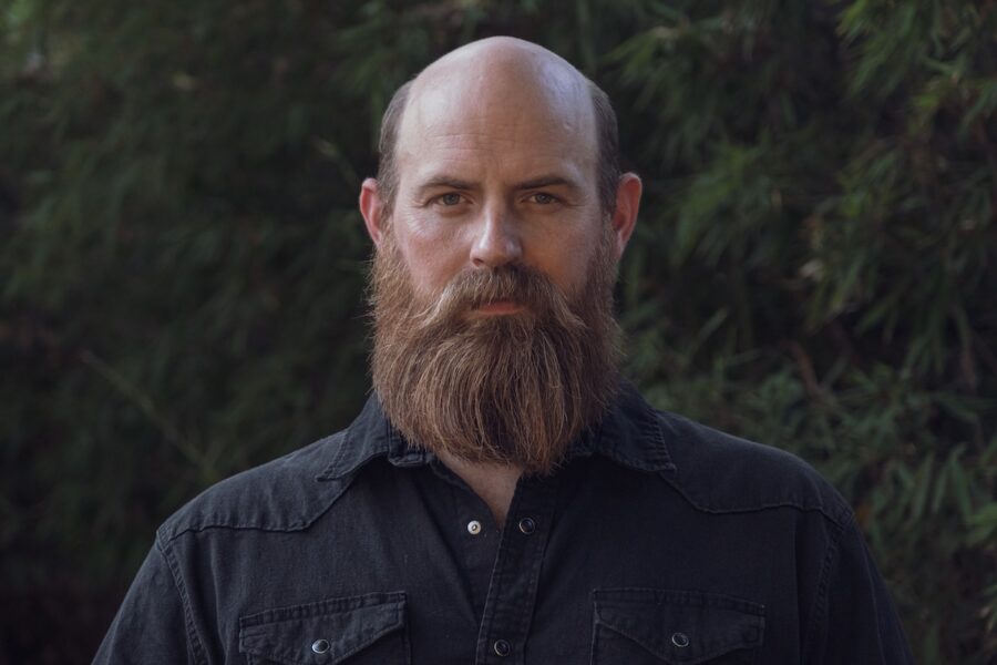 SONG PREMIERE: Clayton Chaney Reflects on the Preciousness of Time with Warm and Nostalgic Folk Lyricism on “Can’t Turn It Back”