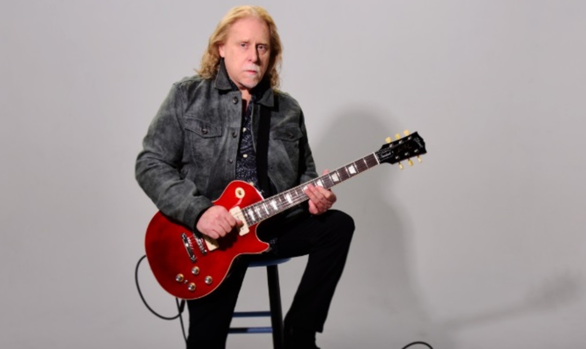 Warren Haynes Shares Stories Of Bobby, The Dead, Phil & Friends, Allman Brothers Band & Revisting Solo Debut ‘Tales of Ordinary Madness’ (INTERVIEW)