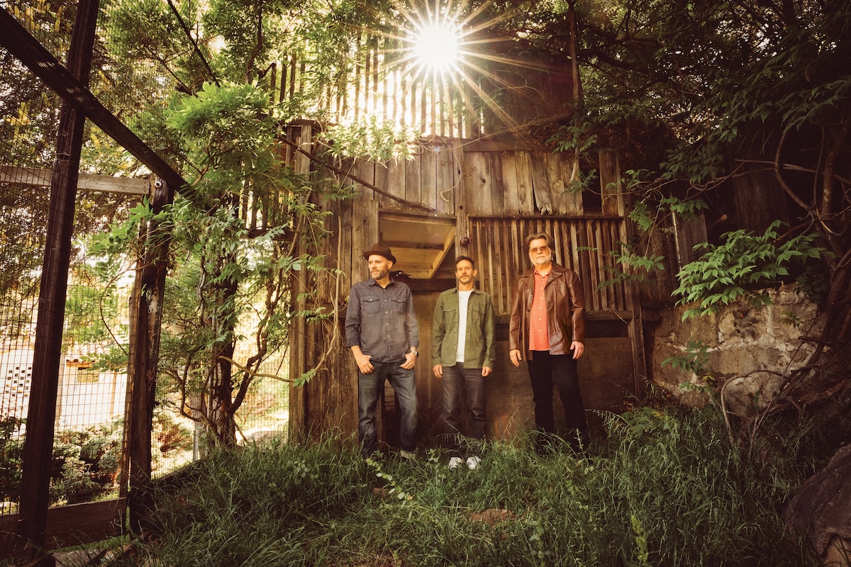 Glen Phillips of Toad The Wet Sprocket On Bringing All Their Albums Into The Same Room For ‘Rings: The Acoustic Sessions’ (INTERVIEW)