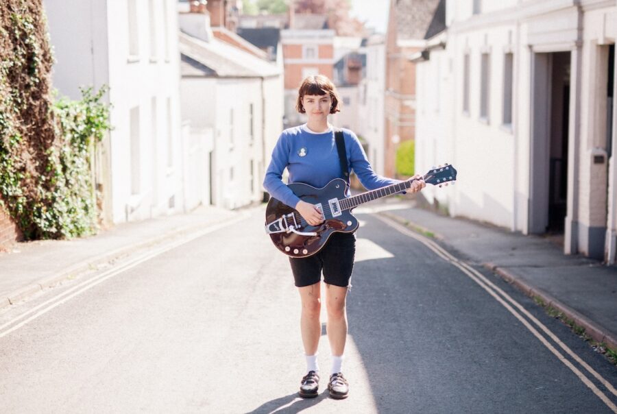 Lande Hekt (ex-Muncie Girls) Offers Confessional and Ethereal Indie Rock Tunes on ‘Lucky Now’ (ALBUM REVIEW)