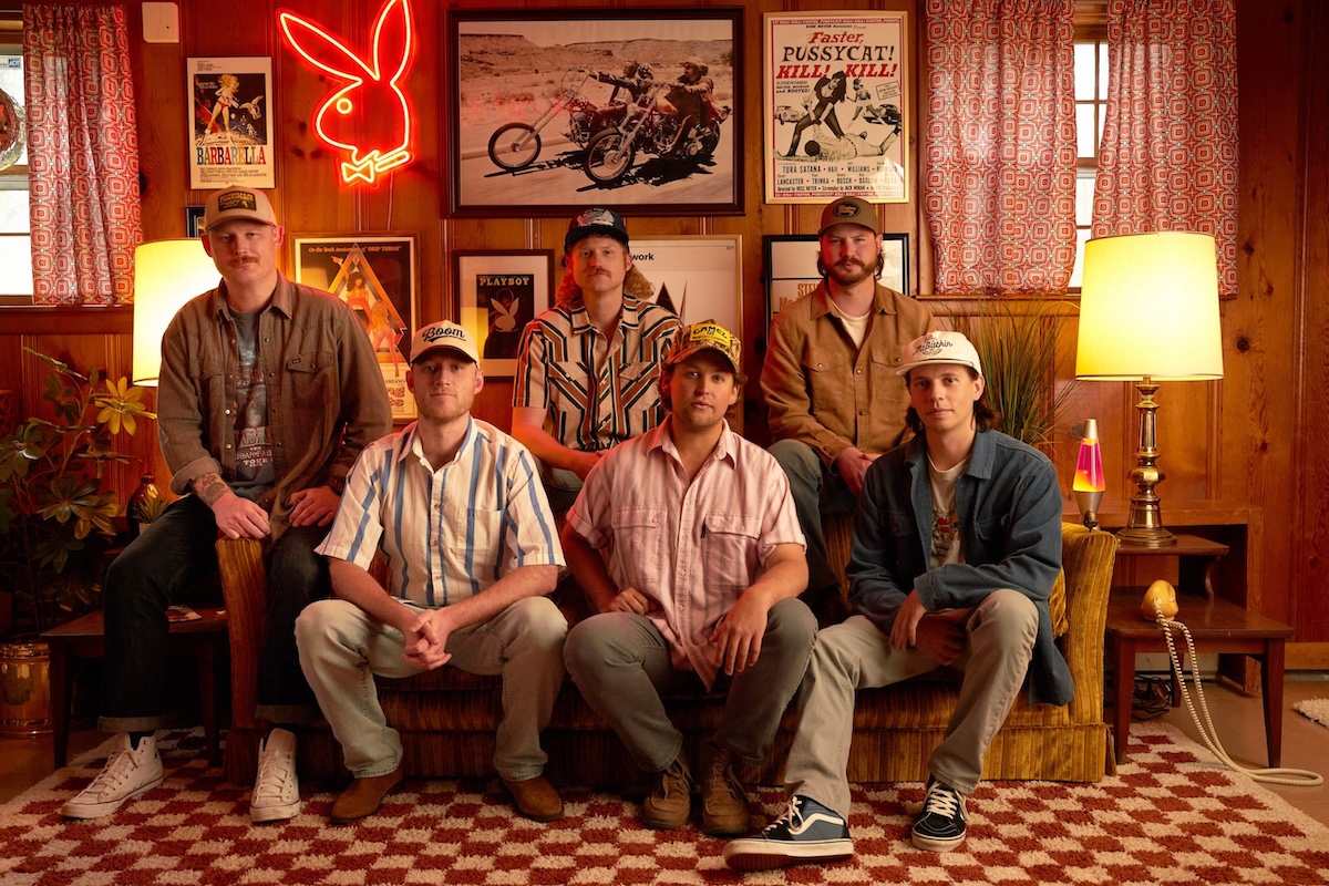 Clay Street Unit Weave Appalachian Influences and Colorado Alt-Country Sounds on Debut LP 'Sin & Squalor' (ALBUM REVIEW) - Glide Magazine