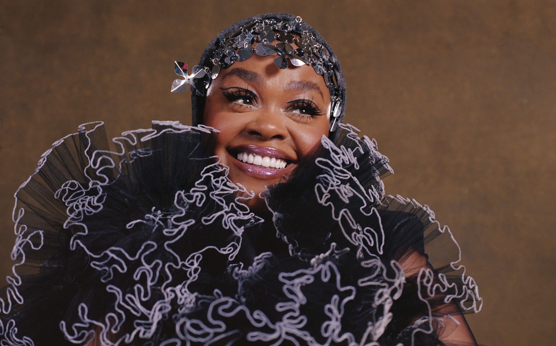 Surfing The Tube: Jill Scott Plays NPR Tiny Desk; Altın Gün Gear Up For ‘Garip’ Album Release; Gogol Bordello Cover Roy Orbison - Glide Magazine