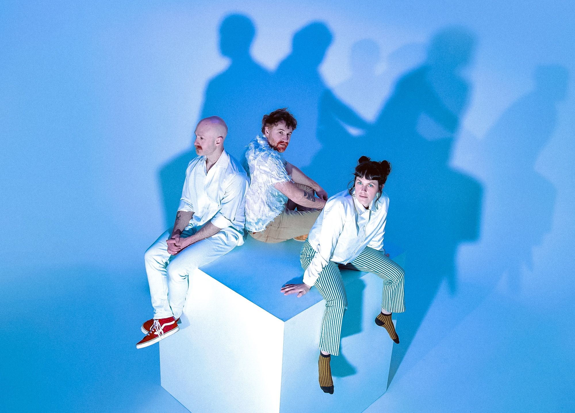 LISTEN: New Body Electric's "Every Day" Is Vulnerable Psych-Pop With Stunning Vocals - Glide Magazine