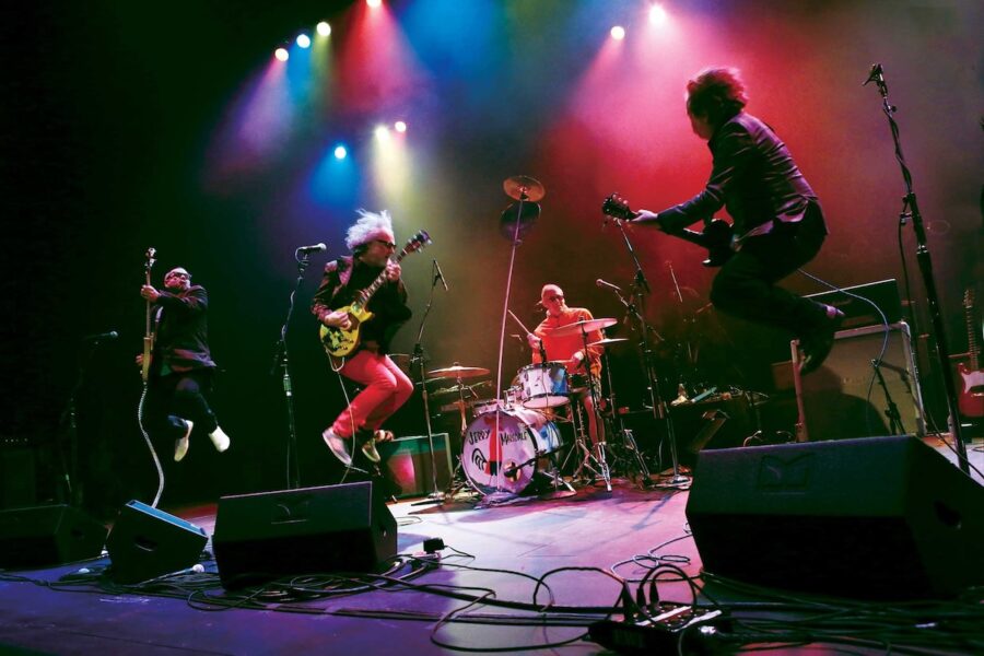 Young Fresh Fellows Keep It Gloriously Weird, Messy and Rocking with Guest-filled LP ‘Loft’ (ALBUM REVIEW)