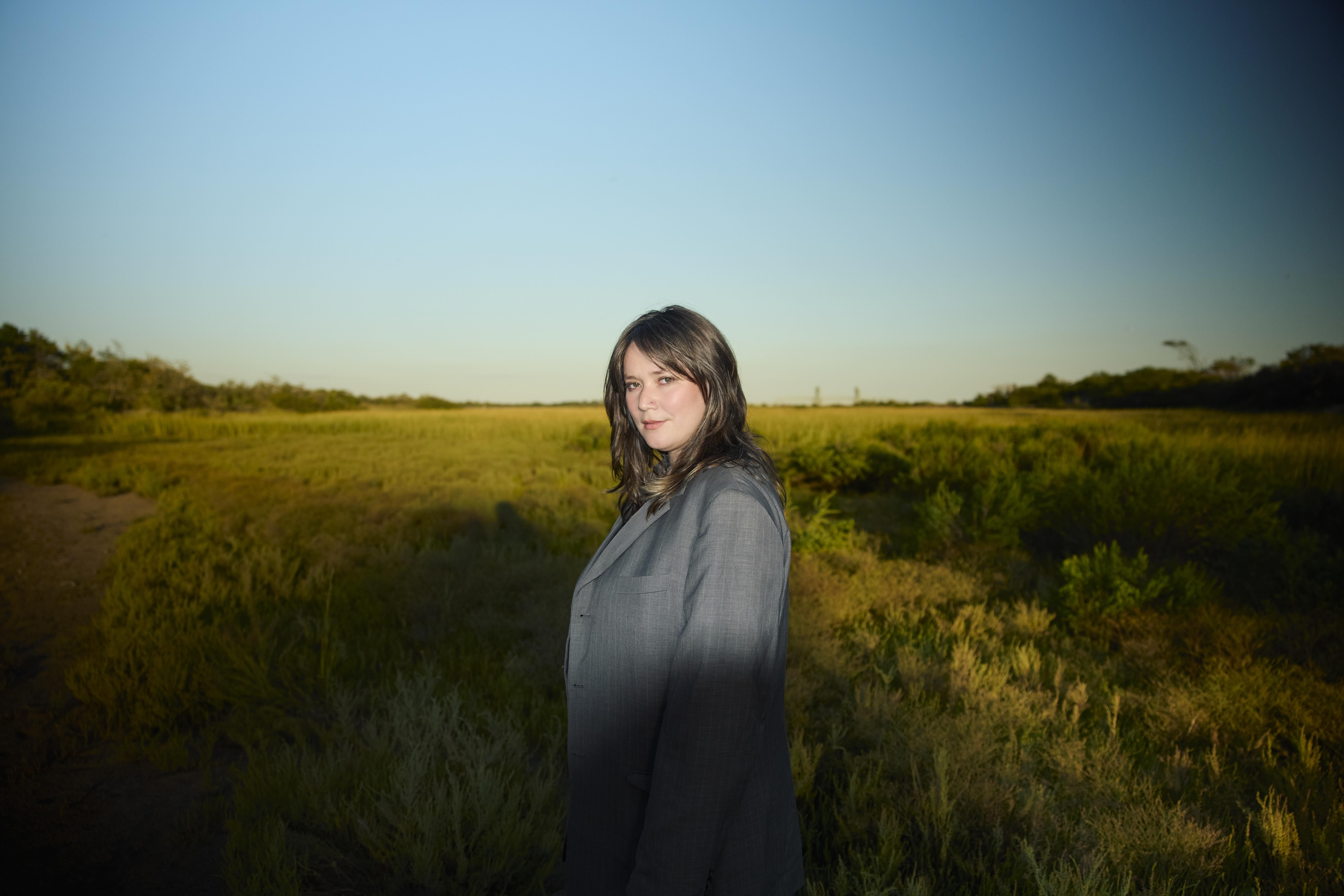 LISTEN: Wendy Eisenberg’s “Vanity Paradox” Is Vulnerable & Refreshing Folk Magic