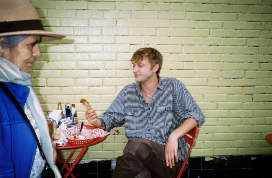 LISTEN: Gomer Crafts Hypnotic & Cathartic Post-Punk On “Hot Dog Hot Car”