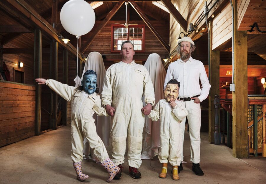 Modest Mouse Announces New Album ‘An Eraser and a Maze’