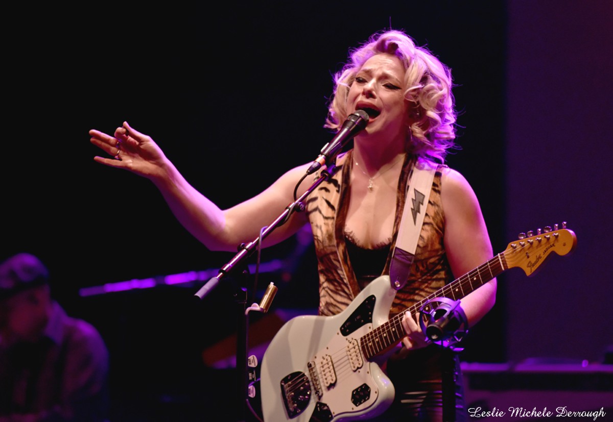 Samantha Fish With Texas Headhunters in Tow, Offers No-Holds-Barred Blues Revival in Biloxi (SHOW REVIEW)