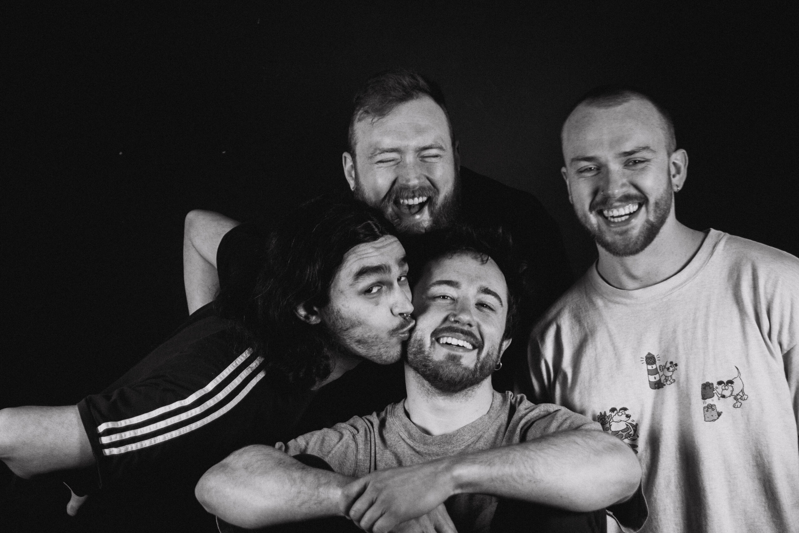 LISTEN: Dusker’s “Pissing in the pool” Is Warping Post-Punk With Cartoonish Melodies