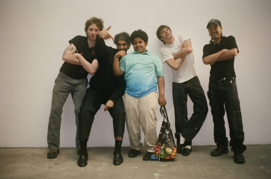 LISTEN: Saudi Oil Craft Explosive & Refreshing Post-Punk on “Hair in My Shower Drain”