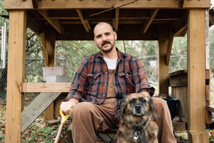 Nathan Evans Fox Mines the Trials and Tribulations of Modern Southern Life with Emotionally Resonant Americana Songs on ‘Heirloom’ (ALBUM REVIEW)