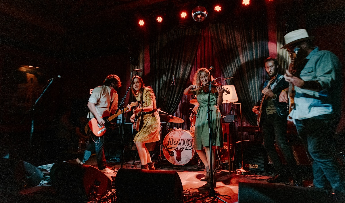 ALBUM PREMIERE: AJ & The Woods Aim For the Rafters with Sweeping Roots Rock Anthems on New LP ‘For Her’